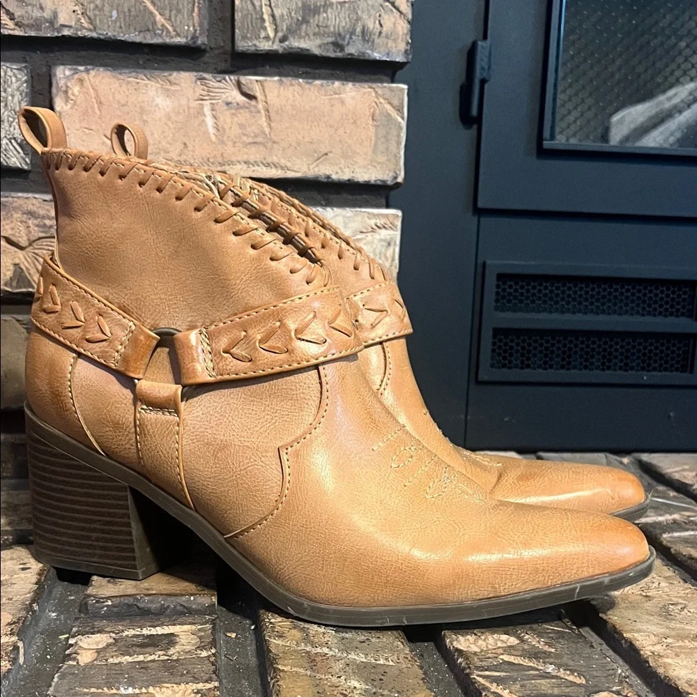 FRYE AND CO.‎ Tan Womens Palma Stacked Heel Booties 8.5